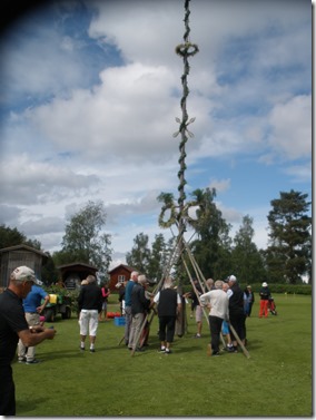 Majstången majad och rest