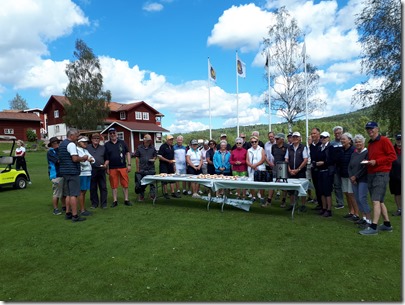 Dagens tävlare samlades vid kaffebordet